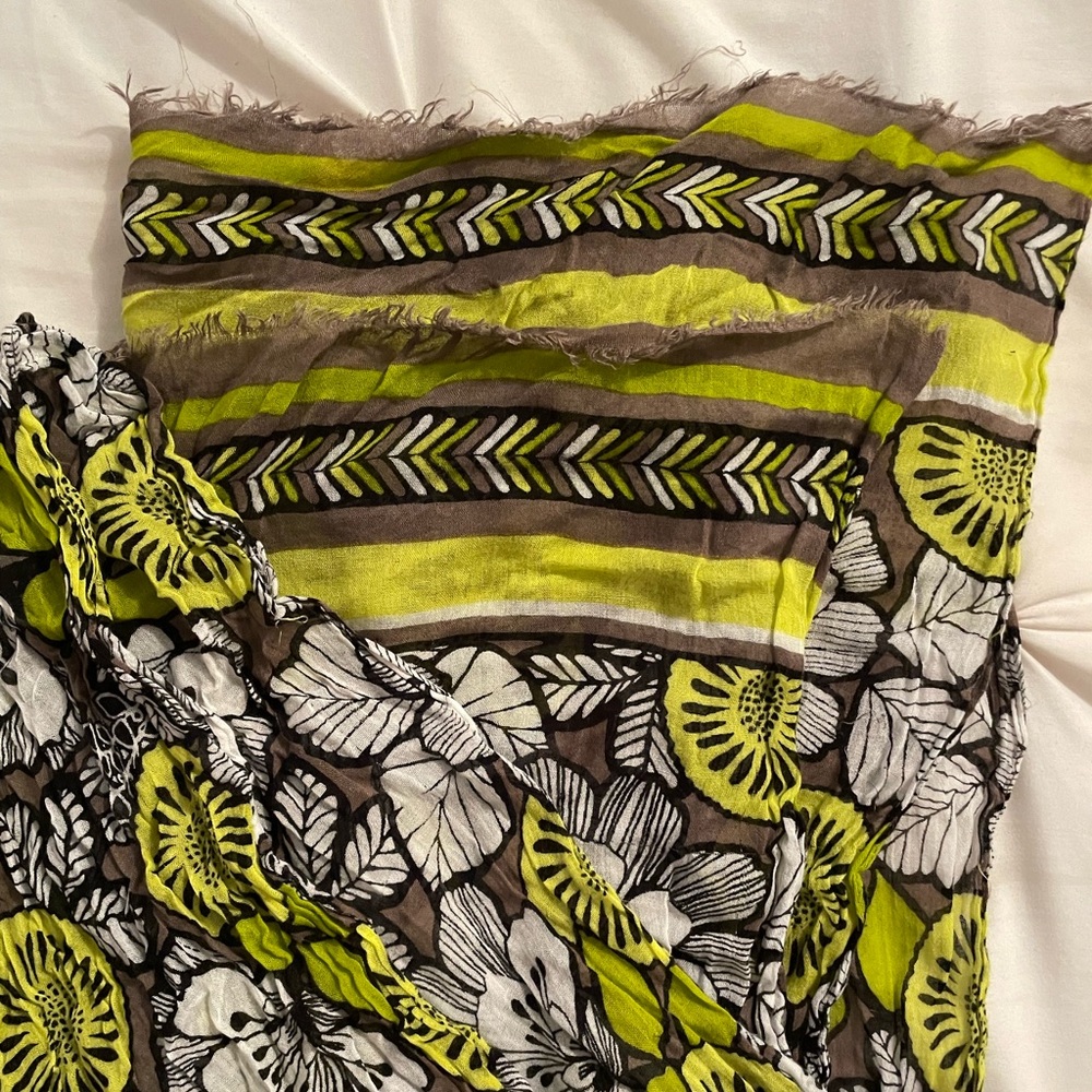 Vera Bradley- light scarf